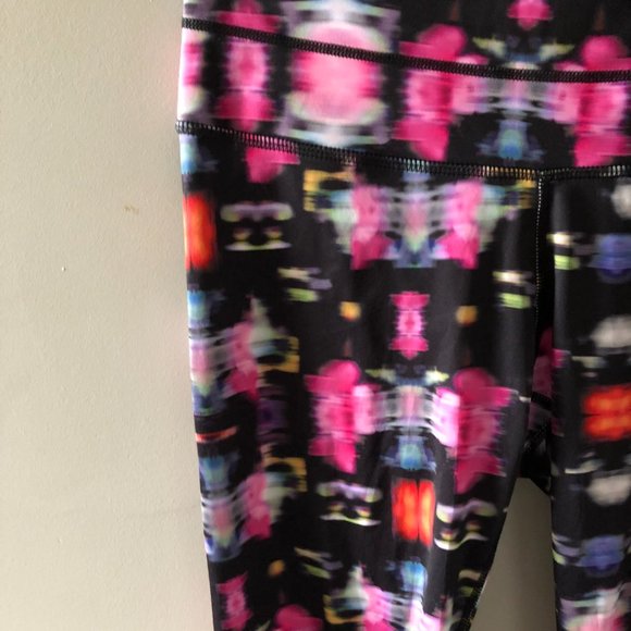 Athleta freedom sonar leggings - Picture 4 of 13